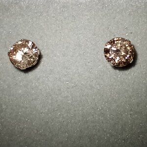 14Kt Yellow Gold 0.80ct Champagne Diamond Stud Post Earrings
